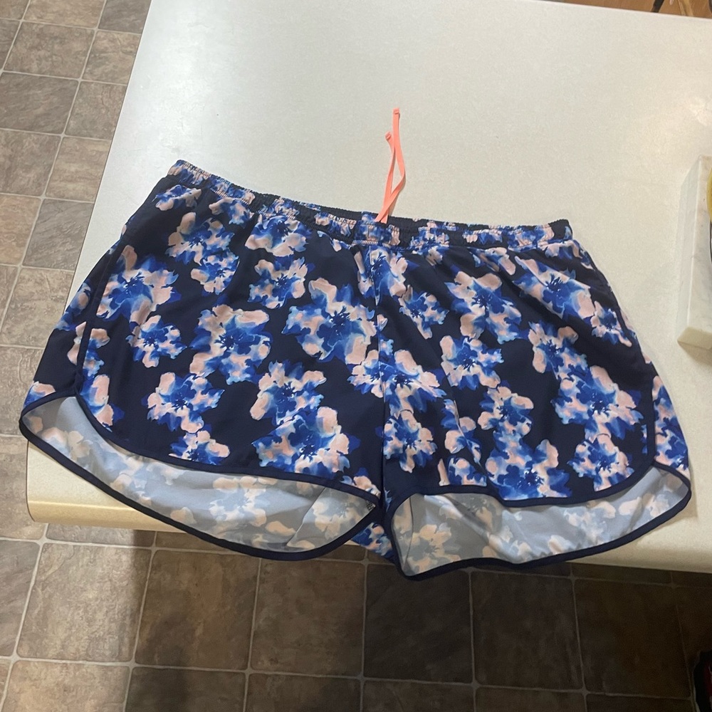 Old Navy XXL running shorts